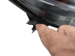 FAROL DIREITO SPIN 2019/ ELÉTRICO C/ LED SUPORTE QUEBRADO