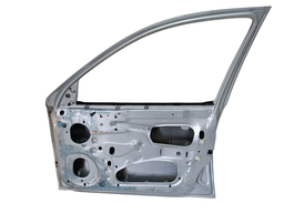 PORTA DIANTEIRA DIREITA CORSA / CLASSIC 1996 1997...A 2016