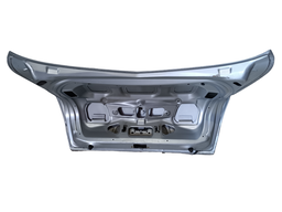 TAMPA TRASEIRA MEGANE 2007 2008 A 2010 C/DETALHES