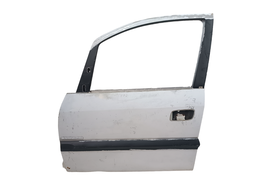 PORTA DIANTEIRA ESQUERDA ZAFIRA 2002 A 2012 C/DETALHES