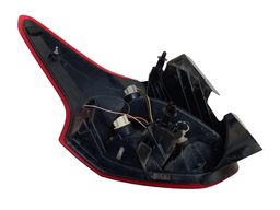 LANTERNA TRASEIRA DIREITA FOCUS HATCH 2016 A 2019 C/DETALHES