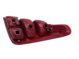 LANTERNA TRASEIRA ESQUERDA TRACKER 2014 A 2017 S/ACABAMENTO