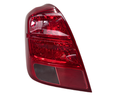 LANTERNA TRASEIRA ESQUERDA TRACKER 2014 A 2017 S/ACABAMENTO