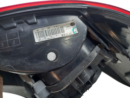 LANTERNA TRASEIRA DIREITA SANDERO 2015 2016 A 2020