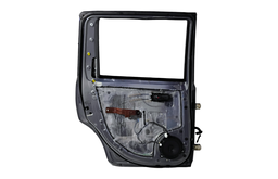 PORTA TRASEIRA ESQUERDA LIVINA 2010 A 2014 C/DETALHE