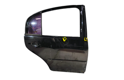 PORTA TRASEIRA DIREITA POLO SEDAN 2003 A 2015 C/DETALHE