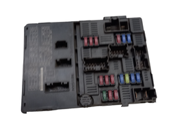 CAIXA FUSÍVEL NISSAN MARCH VERSA COD. 284B71HA3A C/DETALHES