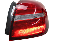 LANTERNA T.D MERCEDES GLA 200 250 45 18/20 LED COM DETALHES