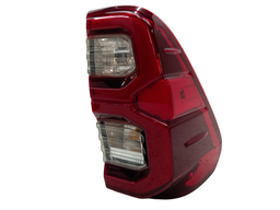 LANTERNA TRASEIRA DIREITA HILUX 2016 2017/ C/ LED C /DETALHE