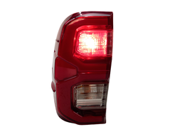 LANTERNA TRASEIRA ESQUERDA HILUX 2016 2017 2018/.. C/ LED