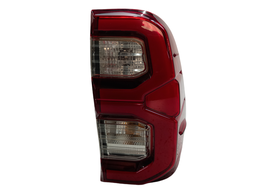 LANTERNA TRASEIRA DIREITA HILUX 2016 2017/ C/ LED C /DETALHE