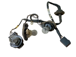 CHICOTE LANTERNA TRASEIRA DIREITA CHRYSLER STRATUS 95/00