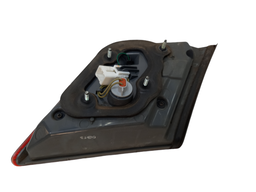 LANTERNA TRASEIRA ESQUERDA AZERA 2011 (MALA) LENTE QUEBRADA