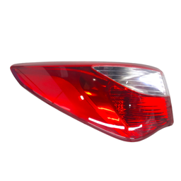 Lanterna Esquerda HB20 Sedan 2013 a 2019 (canto)