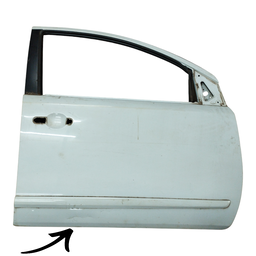 PORTA DIANTEIRA DIREITA LIVINA 2010 A 2014