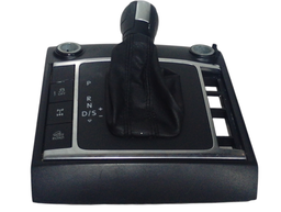 ACABAMENTO MOLDURA CONSOLE AMAROK 2011/ (AUTOMATICA)