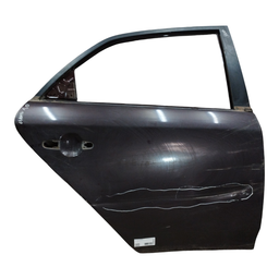 PORTA TRASEIRA DIREITA CERATO 2010 A 2013 COM DETALHE