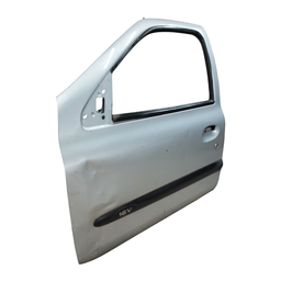 PORTA DIANTEIRA ESQUERDA CLIO 2000 A 2012 C/ DETALHE