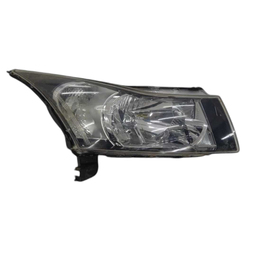 Farol Direito Cruze 2012 a 2016 Moldura Preta
