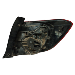 LANTERNA TRASEIRA ESQUERDA SANDERO 2015 A 2020 C/ DETALHE