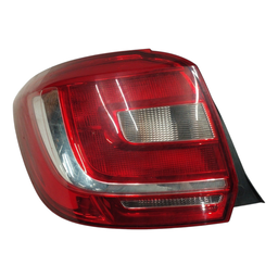 Lanterna Traseira Esquerda Sandero 2015 a 2020 C/ Detalhe