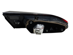 LANTERNA TRASEIRA DIREITA COROLLA CROSS 2022 2023/.. (MALA)