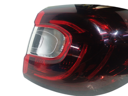 LANTERNA TRASEIRA DIREITA CAPTUR 2017 2018 A 2024 (CANTO)