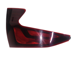 Lanterna Traseira Esquerda HB20 Hatch 20 A 22 (mala) DETALHE