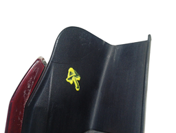 LANTERNA TRASEIRA ESQUERDA DUSTER 2012 A 2015 DETALHE