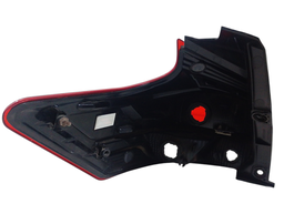 LANTERNA TRASEIRA DIREITA KICKS 2017/2021 (CANTO) C/DETALHE