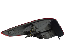 LANTERNA TRASEIRA DIREITA HB20 SEDAN 2013 A 2019 DETALHE