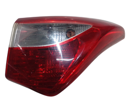 LANTERNA TRASEIRA DIREITA HB20 HATCH 2013 A 2019 DETALHE