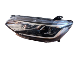 Farol Esquerdo Tracker 2020/ C/ Led