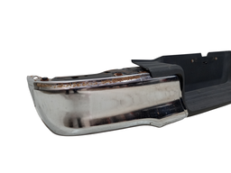 PARACHOQUE TRASEIRO HILUX 2016 2017/ C/DETALHE S/ FURO SENSO