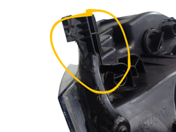 FAROL DIREITO FOX SPACE 2015 A 2022 FRISO CROMADO C/DETALHE