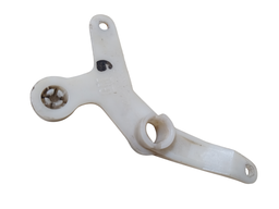 SUPORTE TRAVA PORTA TRASEIRA ESQUERDA MONZA 1985 1986 A1996