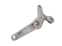 SUPORTE TRAVA PORTA TRASEIRA ESQUERDA MONZA 1985 1986 A1996