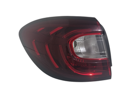 LANTERNA TRASEIRA ESQUERDA CAPTUR 2017 A 2024 (CANTO)