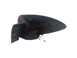 LANTERNA TRASEIRA ESQUERDA CAPTUR 2017 A 2024 (CANTO)