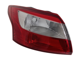 Lanterna Traseira Esquerda Focus Sedan 2014 a 2015 (canto)