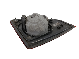 LANTERNA TRASEIRA ESQUERDA COROLLA 2009 A 2011 (MALA)