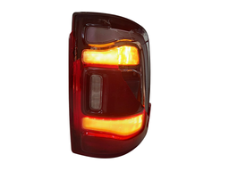 LANTERNA TRASEIRA DIREITA RAM 2500 3500 2019/.P/RETIRAR PEÇA