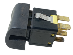 BOTÃO DESEMBAÇADOR TRASEIRO VECTRA 1997 A 2005 90457319