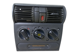 Moldura Central Painel Corsa 1994 a 2005 90435847