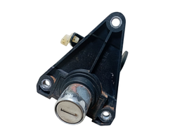 FECHADURA TAMPA TRASEIRA CORSA 1996 1997 1998 A 2002