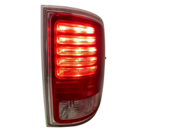 LANTERNA TRASEIRA DIREITA RAM 2500 16/18 1500 CLASSIC 22/23