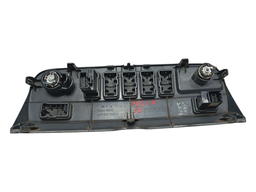 MOLDURA PAINEL CARREGADOR HILUX 2012 A 2015  554490K070