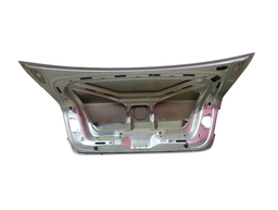 TAMPA TRASEIRA JETTA 2007 2008 A 2010 C/DETALHE