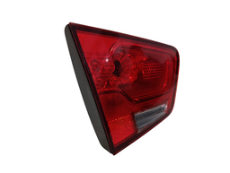 LANTERNA TRASEIRA ESQUERDA CERATO 2010 A 2013 (MALA)