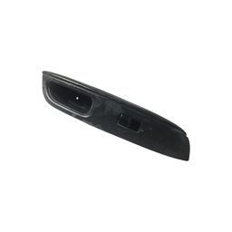 MOLDURA BOTÃO DIANT DIR NISSAN VERSA 2015 - 2020